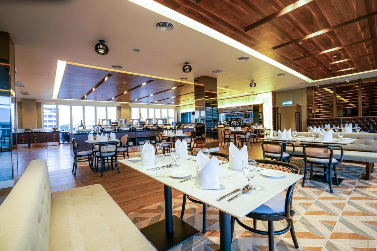 Mercure Langkawi Pantai Cenang Hotel 4*